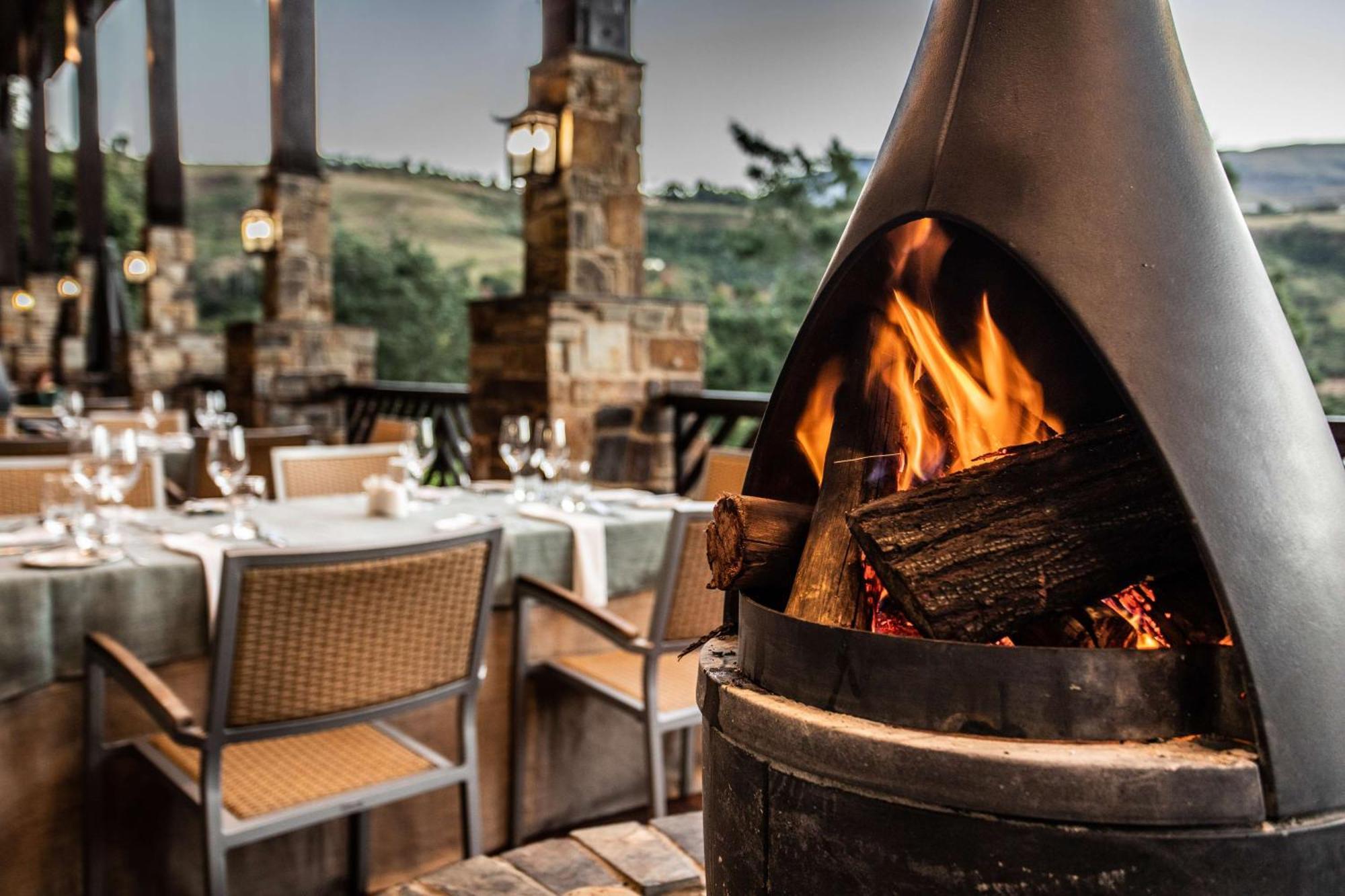 Drakensberg Sun Resort Cathkin Park Exterior foto